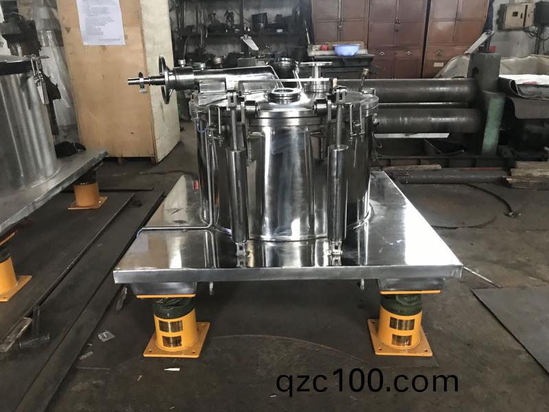 筦(guan)式(shi)離(li)心(xin)機